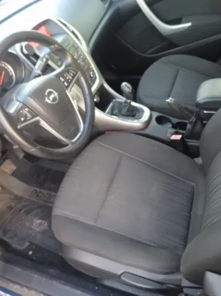Opel Astra 2010