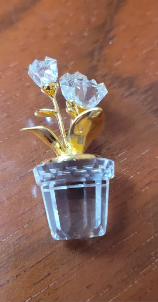 Lote 2 figuras Swarovski maceta con flores