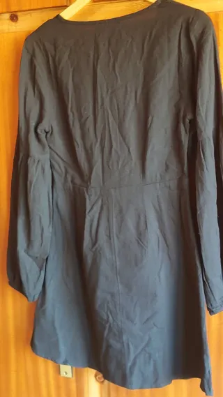 Vestido negro bordado nuevo