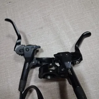 Frenos Shimano Deore M6120 4 pistones