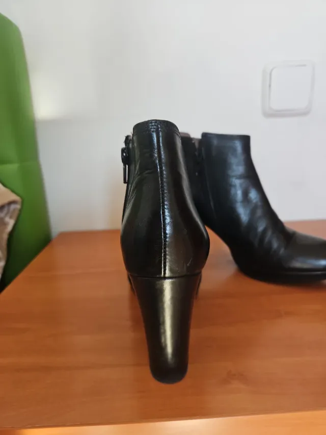 Botas de tacón negras mujer