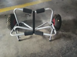Carro para kayak con ruedas