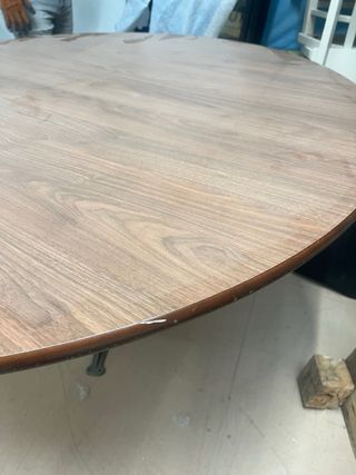 Tavolo rotondo in legno e acciaio