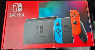 Nintendo Switch  + Caja y Accesorios