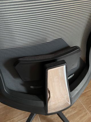 Silla de escritorio ergonómica negra