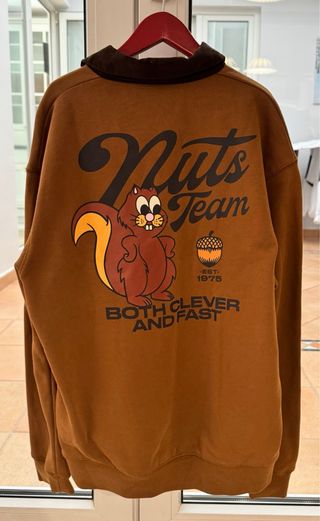 Sudadera Zara Polo Marrón con Estampado