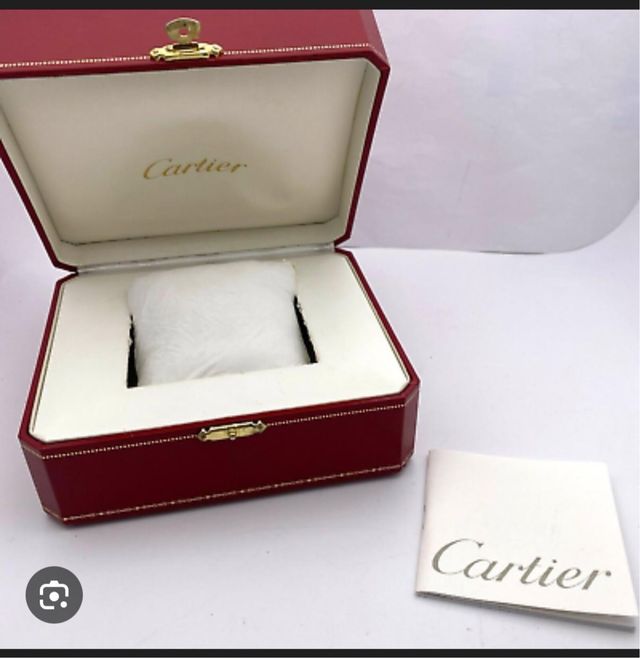 Caja de reloj Cartier roja