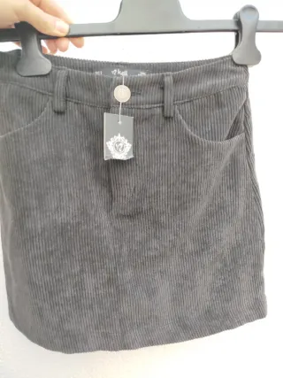 Falda de pana negra Kallll Talla S