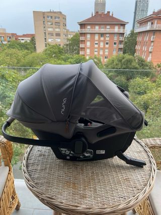 Silla de coche Nuna + Bañera gratis