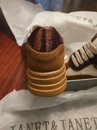 Scarpe Janet&Janet donna nuovissime modello j-432