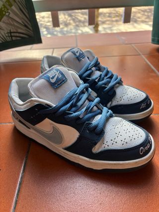 Nike SB Dunk Low Born