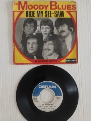 SINGLES THE MOODY BLUES