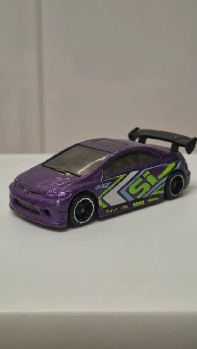 Honda Civic año 2006 Hotweels. ENVIO POR INPOST