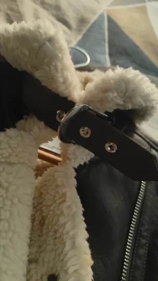 Cazadora efecto piel con borreguito