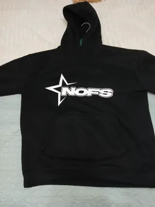 Sudadera Negra con Logo NOFS