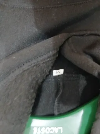 Sudadera Negra con Logo NOFS