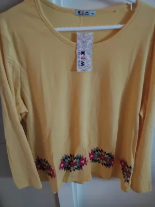 Camiseta KIM manga larga geométrica