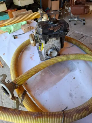 Bomba de agua con manguerasauto aspirante