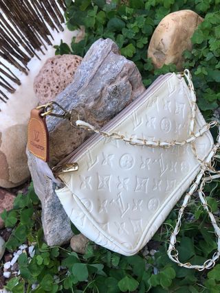 Pochette Louis Vuitton Blanco roto