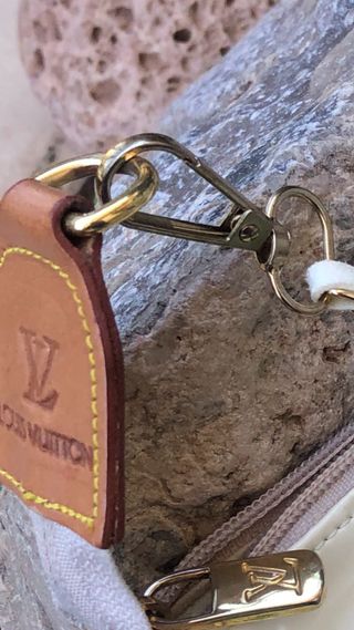 Pochette Louis Vuitton Blanco roto
