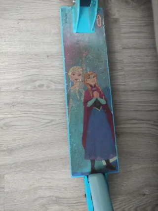 Patinete infantil Frozen