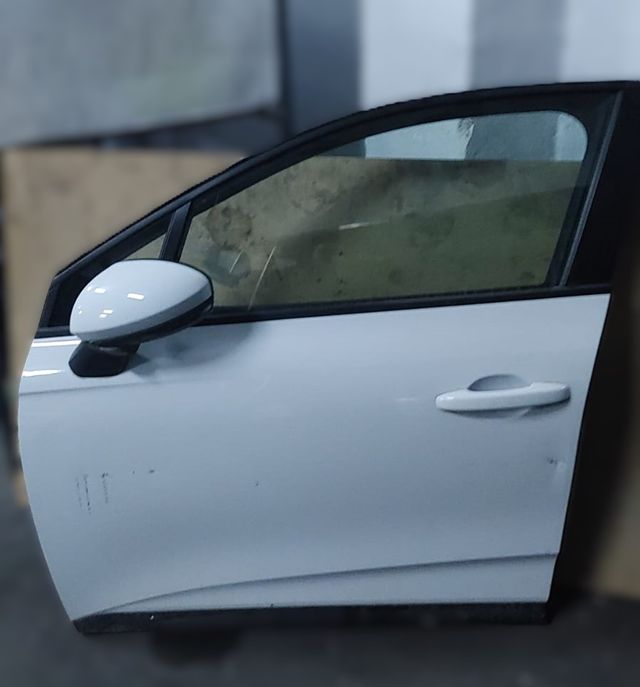 Puerta Delantera Izquierda Renault Clio V