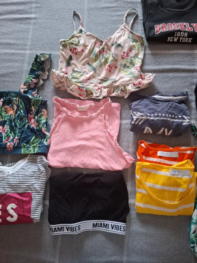 Lote 10 camisetas y tops niña