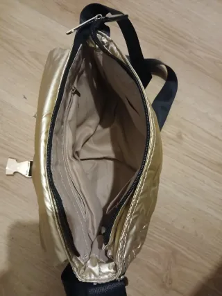 2 Bolsos Acolchados Negro y Dorado