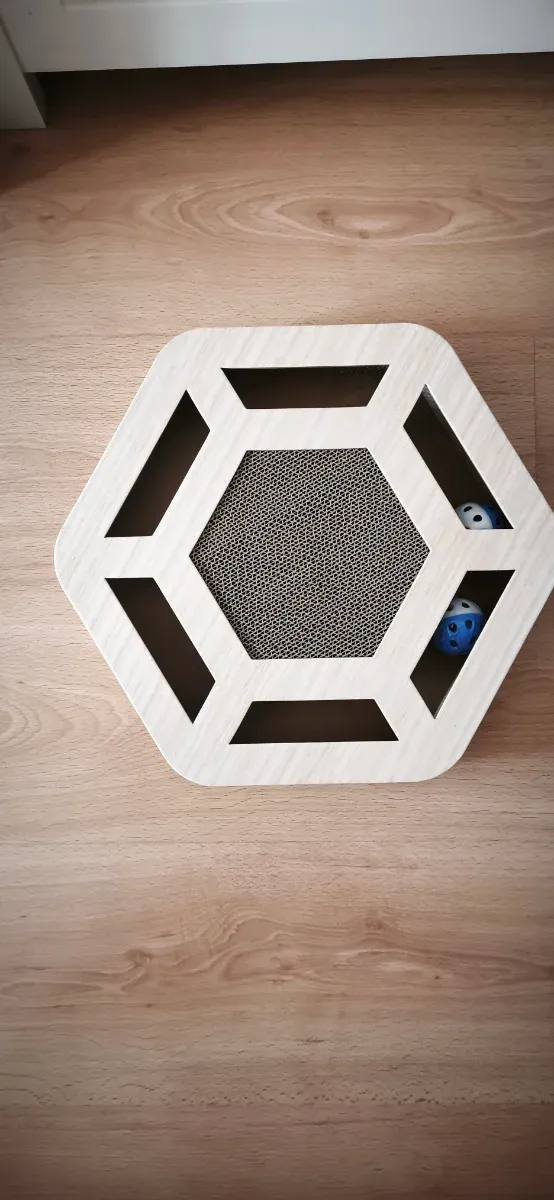 Rascador hexagonal para gatos