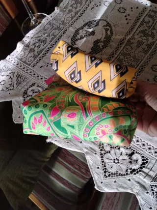 Neceser Estee Lauder y serum.