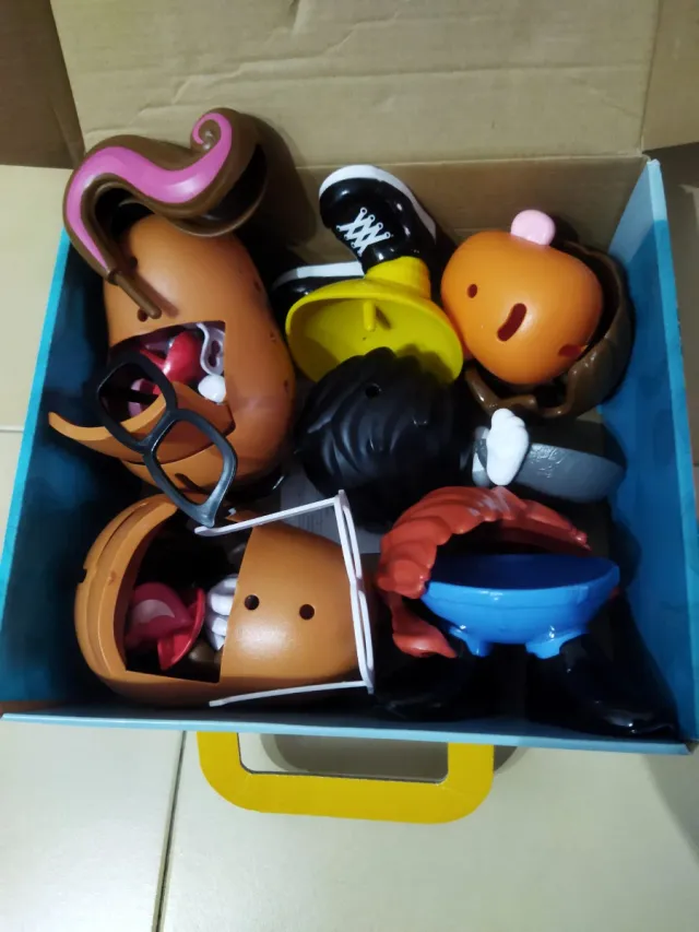 Juego Potato Head Maletín 45 Piezas