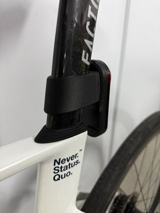 Soporte Garmin Varia Factor Monza 3D