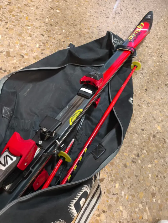 Esquís Salomon Axendo