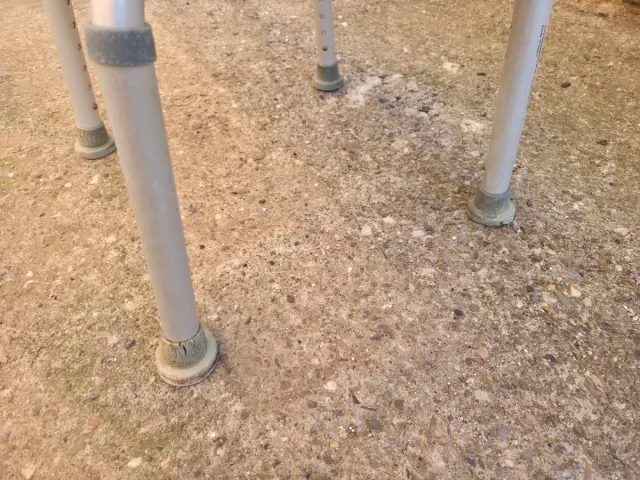 Silla de ducha con respaldo