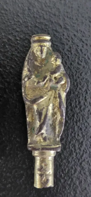 Antiguas figuras religiosas Virgen