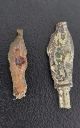 Antiguas figuras religiosas Virgen