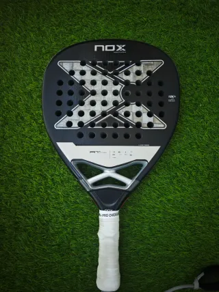 Pala Nox Agustina Tapia Attack Genius 18K