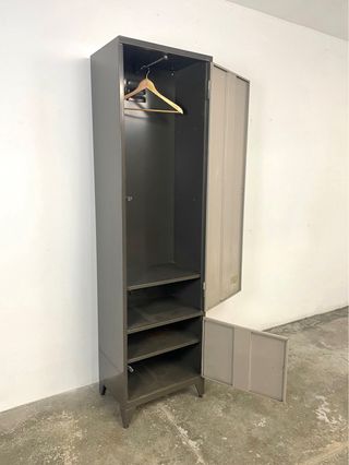 Taquilla industrial metálica