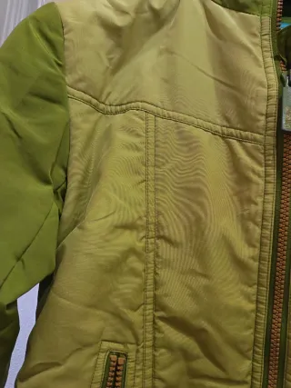 Chaqueta verde acolchada