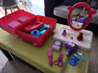 Tocador maletín infantil con ruedas