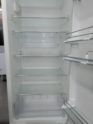Nevera Liebherr blanca