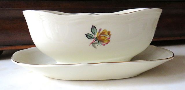 Salsiera vintage Richard Ginori rosa gialla