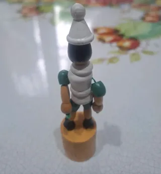 4 statuette vintage legno, tra cui Pinocchio