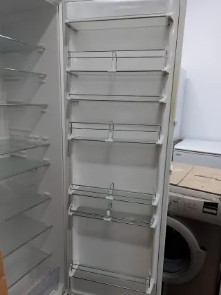 Nevera Liebherr blanca