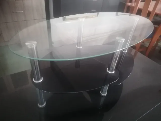 Mesa de centro ovalada cristal y metal
