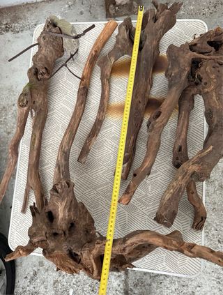 Raíces y troncos para decoración de acuario