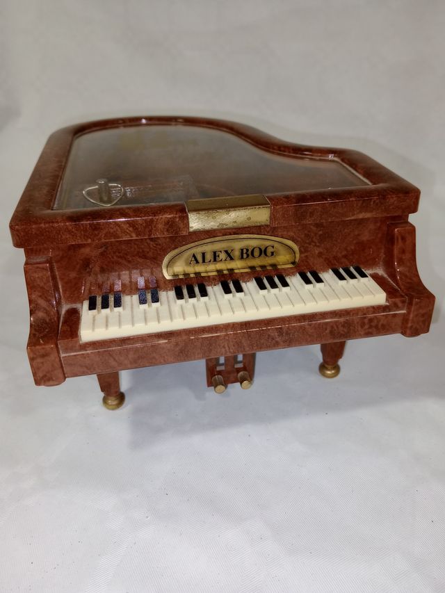 Joyero Musical Piano Marrón