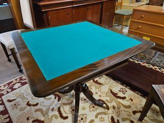 Mesa de jogo / Consola - ótimo estado