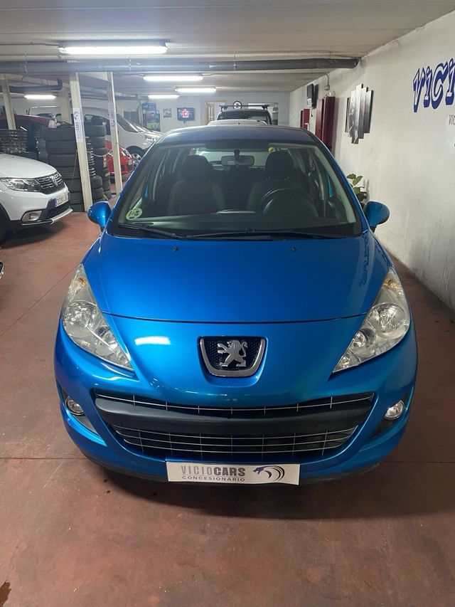 Peugeot 207 2011