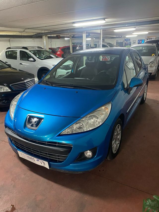 Peugeot 207 2011
